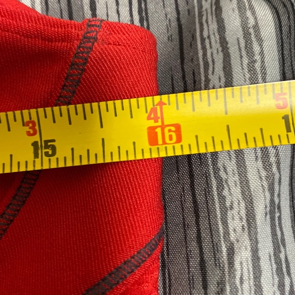 Nike athletic fit dry sleeveless top size small red 3M reflective hits - Picture 15 of 16